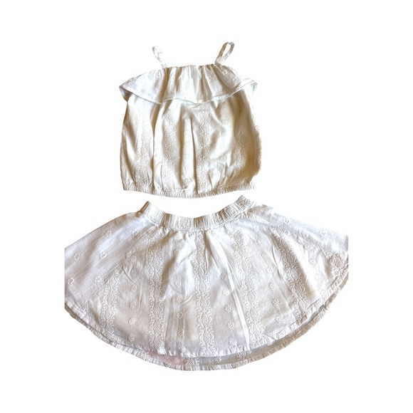 OshKosh B'gosh Other - Oshkosh White Top & Skirt Set 2T Cotton